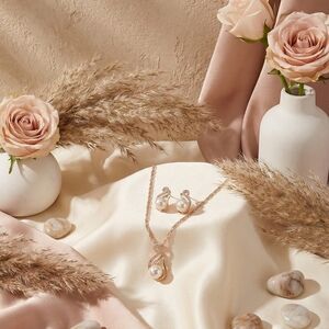 Elegant Pearl Jewelry Set (New)